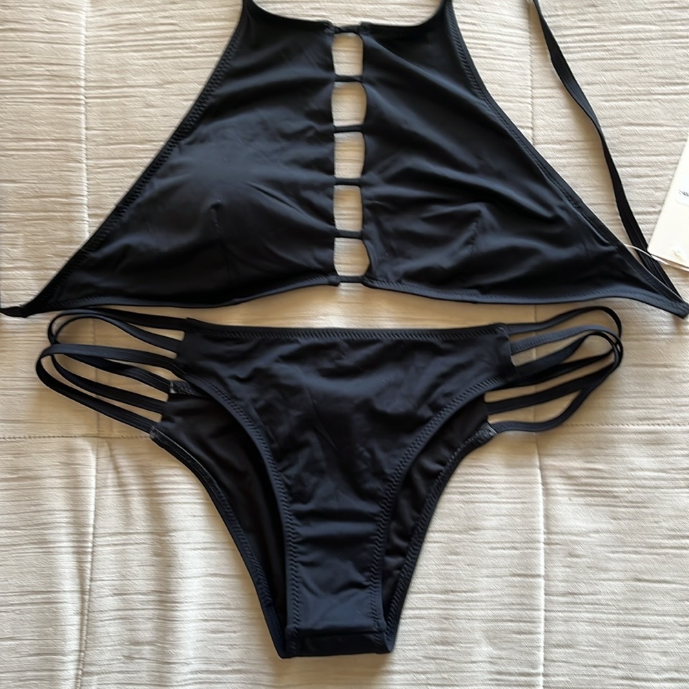 Black bikini NWT